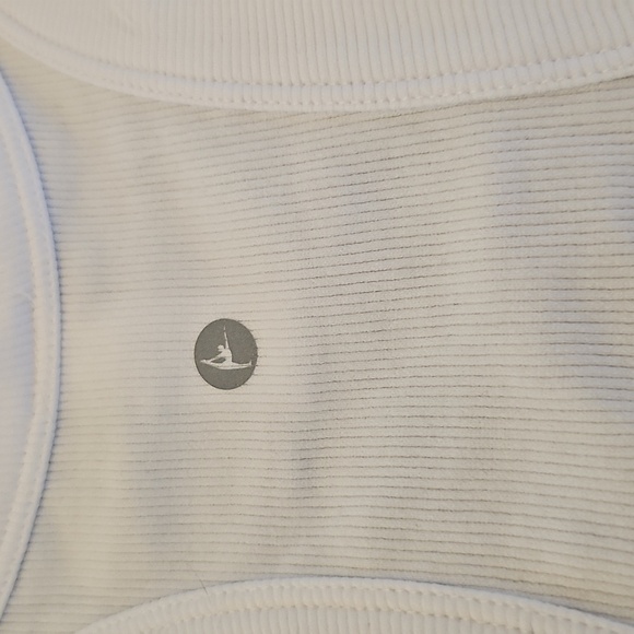 NWT 90 Degree by Reflex 3 pack Seamless Crop Tops. Satellite, White & Black XL - Picture 13 of 13